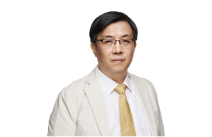 김수환 교수